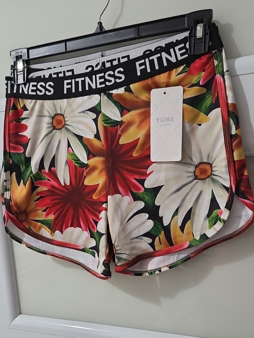 YUNA Fitness Women’s Floral Active Shorts - Multicolor